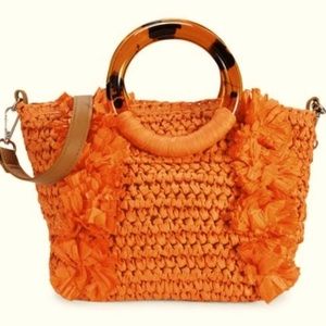 COLLECTION 18
Fringe Ring Top Handle Bag